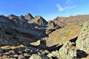 38 Bella vista sulla  valle di Trona col suo Pizzo 